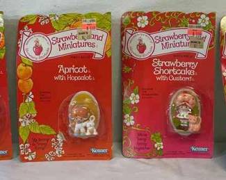 1981 Kenner Strawberry Shortcake Strawberryland Miniatures