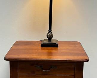 Ethan Allen 2Drawer Side Table With Lamp