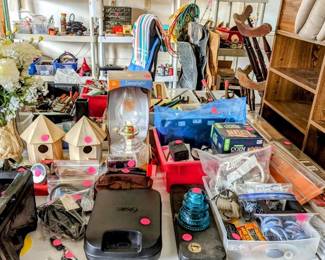 Miscellaneous items in garage.