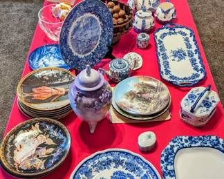 SPODE and collectible plates.