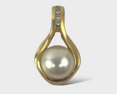 Fine 14K Yellow Gold Mabe LArge Pearl & Diamond Pendant
