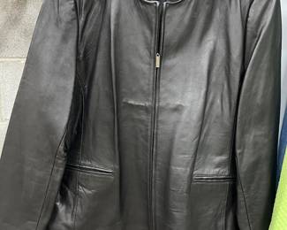 New with Tags Leather cost by Drapers and Damon size 22W