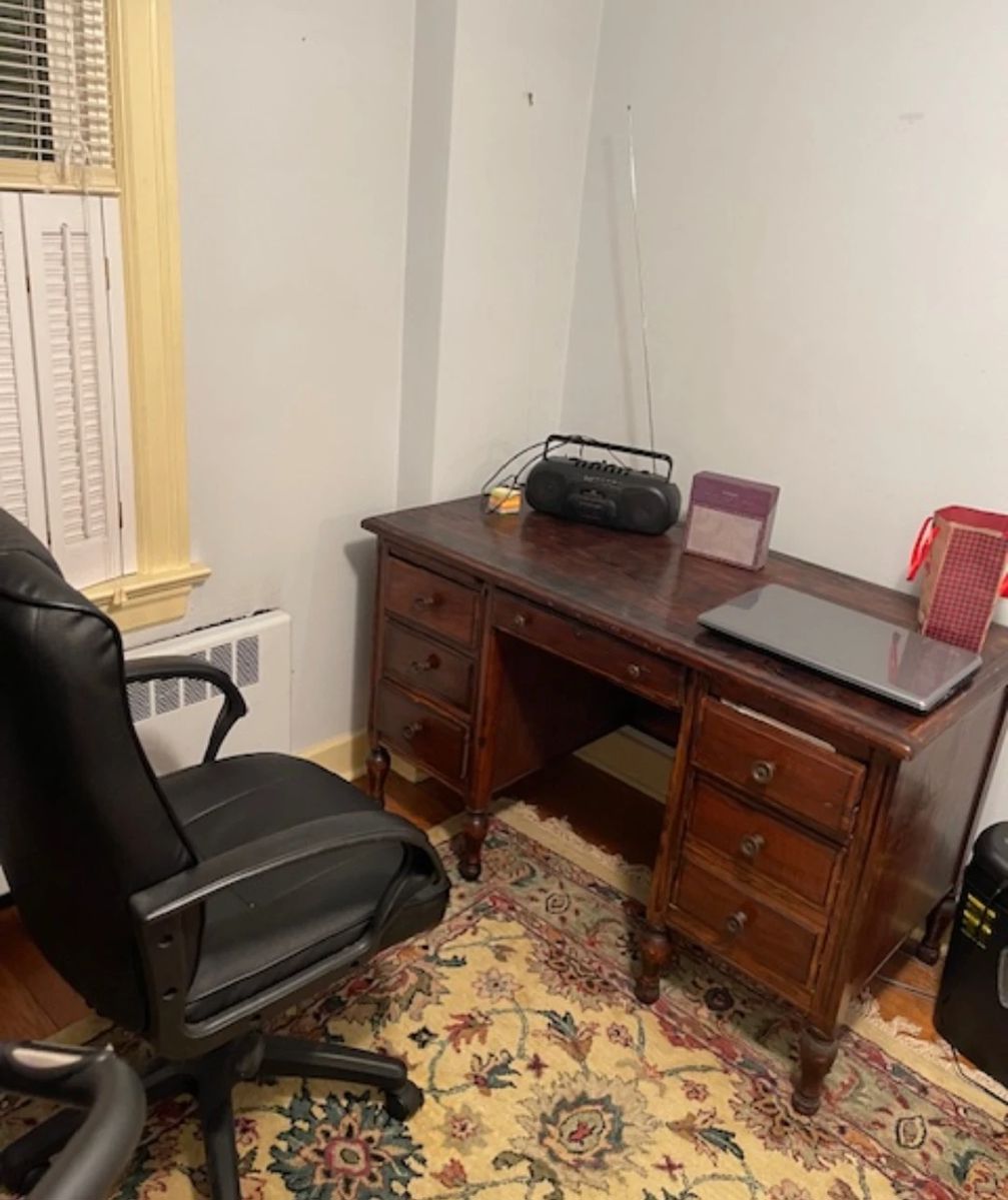 VALLEY ESTATE SELLS BETHLEHEM ANTIQUES FURNITURE... starts on 12/15/2023