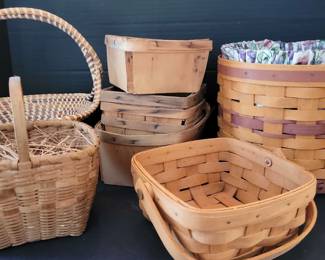 "Sleigh Bells in Savannah Lakes" in McCormick, SC Closing on Mon 12/11 at 8p. Pickup: Wed 12/13 2-6p. Please click here to view more photos, descriptions, and current bids:&nbsp;https://ctbids.com/estate-sale/25406