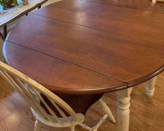 "Sleigh Bells in Savannah Lakes" in McCormick, SC Closing on Mon 12/11 at 8p. Pickup: Wed 12/13 2-6p. Please click here to view more photos, descriptions, and current bids:&nbsp;https://ctbids.com/estate-sale/25406