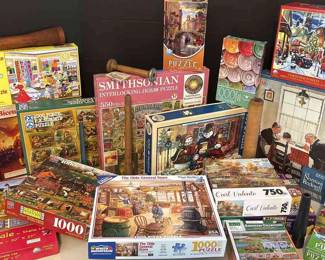 "Sleigh Bells in Savannah Lakes" in McCormick, SC Closing on Mon 12/11 at 8p. Pickup: Wed 12/13 2-6p. Please click here to view more photos, descriptions, and current bids:&nbsp;https://ctbids.com/estate-sale/25406