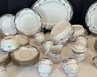 "Sleigh Bells in Savannah Lakes" in McCormick, SC Closing on Mon 12/11 at 8p. Pickup: Wed 12/13 2-6p. Please click here to view more photos, descriptions, and current bids:&nbsp;https://ctbids.com/estate-sale/25406