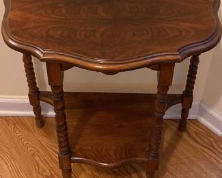 "Sleigh Bells in Savannah Lakes" in McCormick, SC Closing on Mon 12/11 at 8p. Pickup: Wed 12/13 2-6p. Please click here to view more photos, descriptions, and current bids:&nbsp;https://ctbids.com/estate-sale/25406