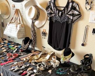 Costume jewelry, hats, scarves & shoes…Still a lot of cuties left!