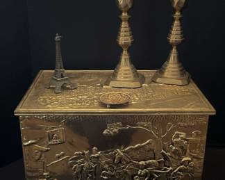 "Forest Hills Blessings" in Augusta, GA. Closing on Tue 12/12 at 8p. Pickup on Thu 12/14 from 12-6pm. Please click here to view more photos, descriptions, and current bids:&nbsp;https://ctbids.com/estate-sale/24990