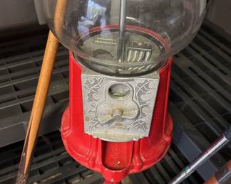 "Forest Hills Blessings" in Augusta, GA. Closing on Tue 12/12 at 8p. Pickup on Thu 12/14 from 12-6pm. Please click here to view more photos, descriptions, and current bids:&nbsp;https://ctbids.com/estate-sale/24990