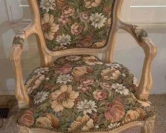 "Forest Hills Blessings" in Augusta, GA. Closing on Tue 12/12 at 8p. Pickup on Thu 12/14 from 12-6pm. Please click here to view more photos, descriptions, and current bids:&nbsp;https://ctbids.com/estate-sale/24990