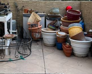 Pots, Pots and more Pots!