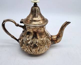 SILVER TEAPOT