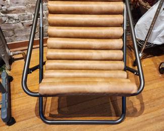 FOLDING VEGAN LEATHER CHAIR