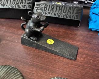 CAST IRON MOUSE DOORSTOP