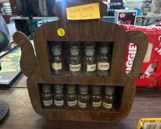 SPICE RACK AND SMALL SPICE JARS
