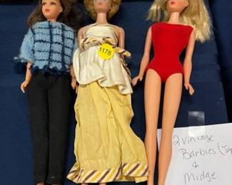 2 VINTAGE BARBIES JAPAN  MIDGE