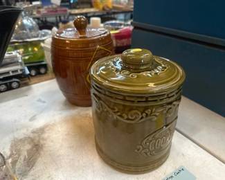 2 VINTAGE COOKIE JARS