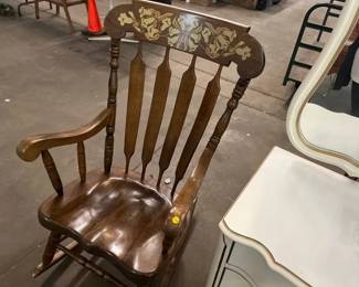 ROCKING CHAIR