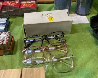 BLUE LIGHT BLOCKING GLASSES FOR WOMEN