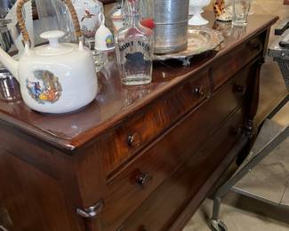 Mahogany Dresser. XL drawers. 
Has mirror. 