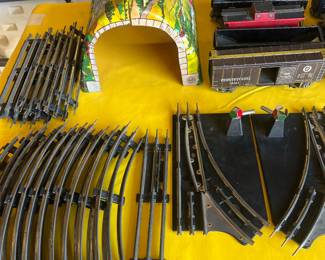 Vintage “Marx train set” complete but needs a hobbyist to make it go. 