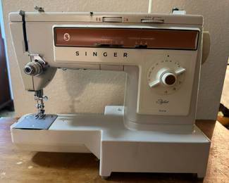 Singer Stylist 543 Sewing Machine
