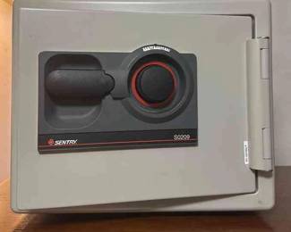 Sentry S0209 Safe