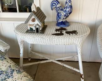 wicker table, birdhouse, blue and white rooster