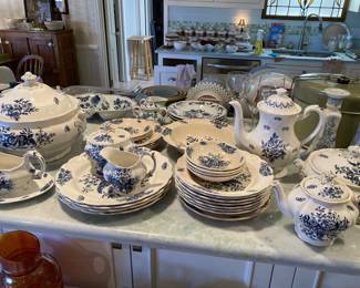 Booth "Peony" dishes