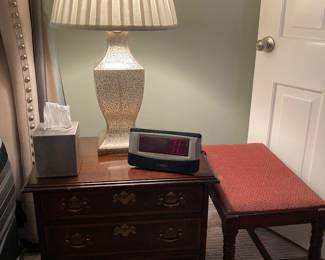 3-drawer side chest, lamp, bench