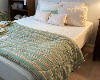 queen Sleep Number bed with remote