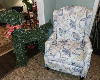Large Golden Retriever or Poodle - Side Chair