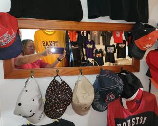 Caps - Wall Hat Rack