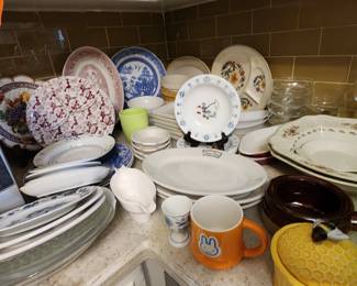 Plates - Bowls All Vintage