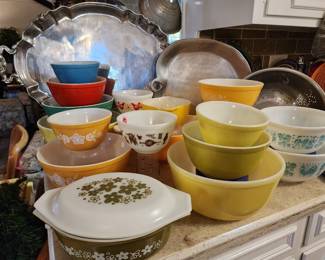 Assortment of Pyrex Vintage Bowls