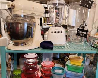 Kitchen Aid Mixer - Blender- Glass and Plastic Bowls