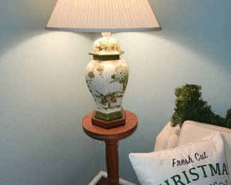 Pedestal - Table Lamp