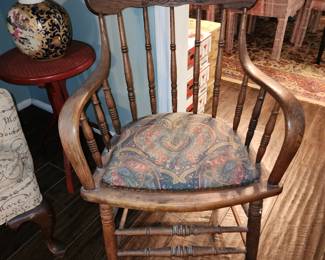 Spendel Back Oak Chair