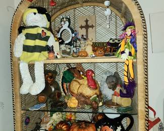 Wicker Shelf - Halloween Decor