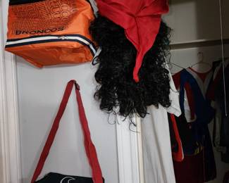 Pirates Hair - Texans Lunchbox - Broncos Lunchbox