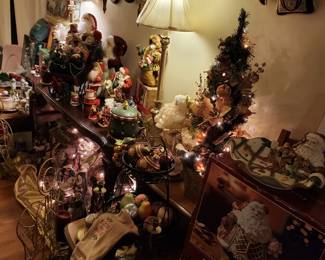 Fitz and Boyd decor 
Nativity Sets
Santa's
New gifts
Etc... 