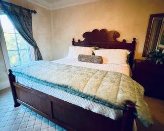 CURTAINS LINENS MIRRORS