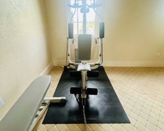 HOIST exercise equipment
