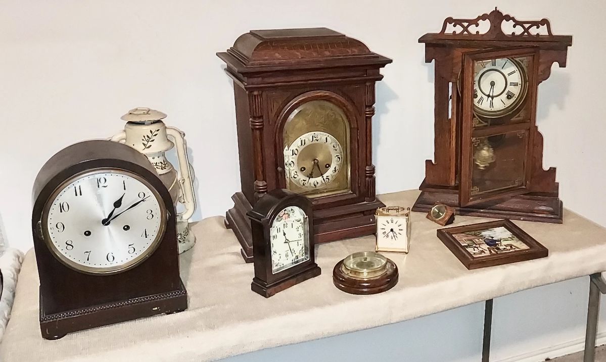 Antique Clocks, Working