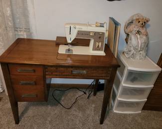 Singer Sewing Machine and cabinet