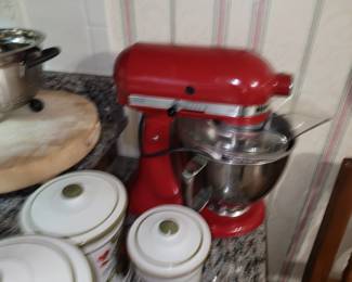 Kitchen aid stand mixer