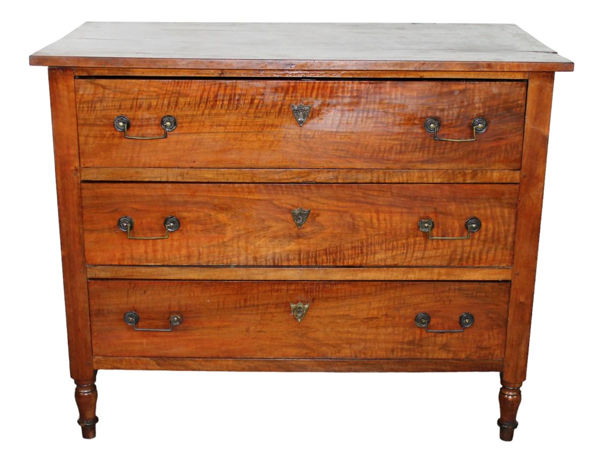 New Year's European Antiques Auction starts on 1/6/2024