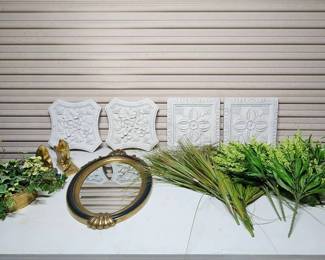 Beautiful Mirror Green Artificial Plants  Wall Hangings